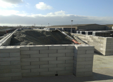 Construcción de silo para contención de vidrio